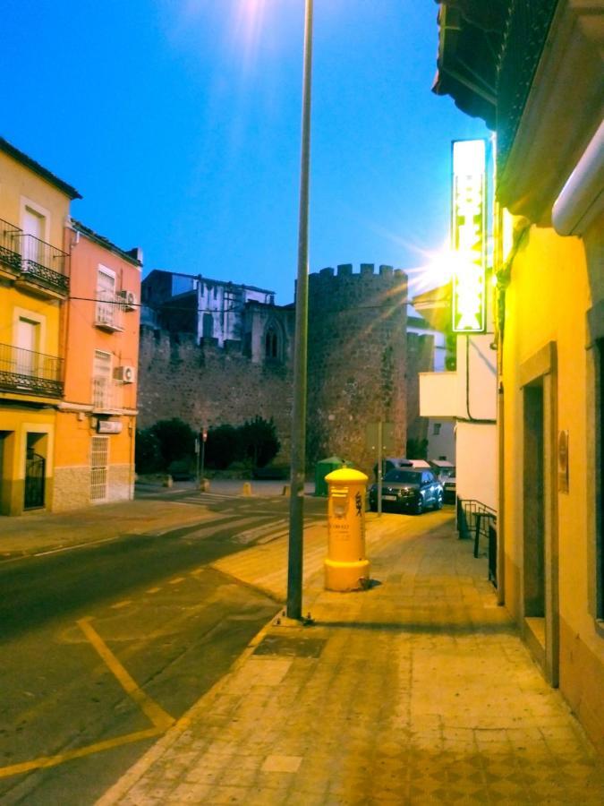 Hotel Dora Plasencia Zewnętrze zdjęcie