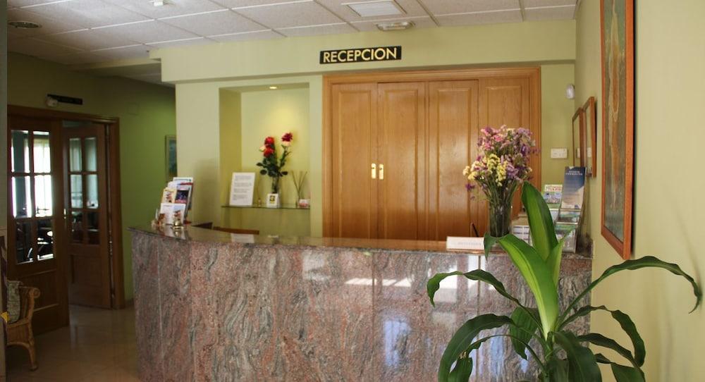 Hotel Dora Plasencia Zewnętrze zdjęcie