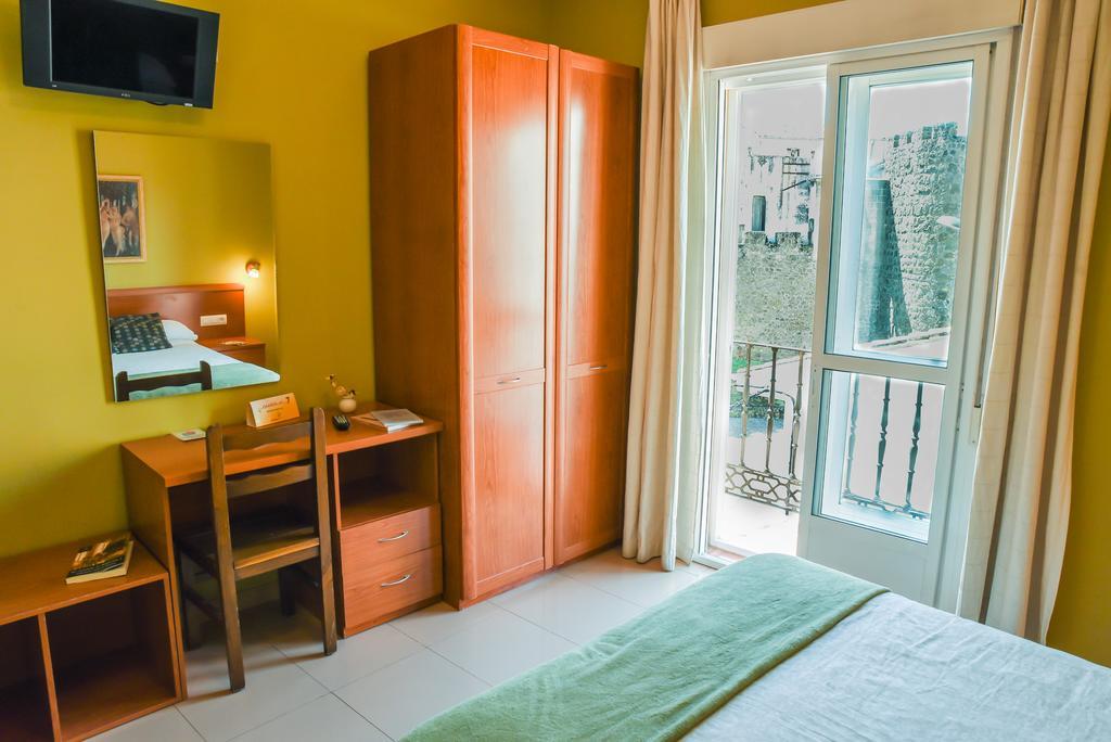 Hotel Dora Plasencia Zewnętrze zdjęcie